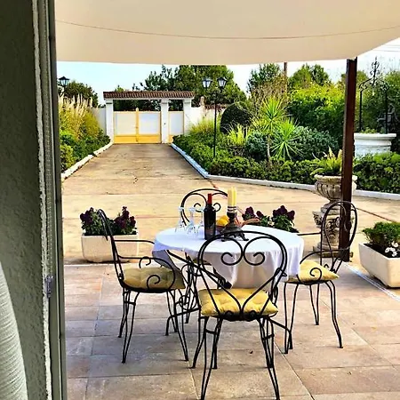 Lemon Tree 아파트 몬세라트