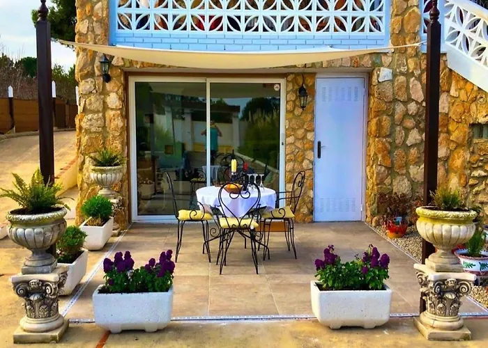 Lemon Tree Monserrat