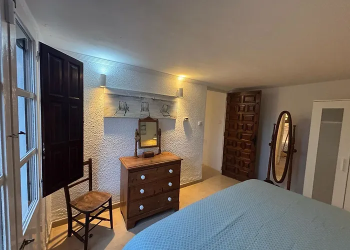 Lemon Tree Monserrat